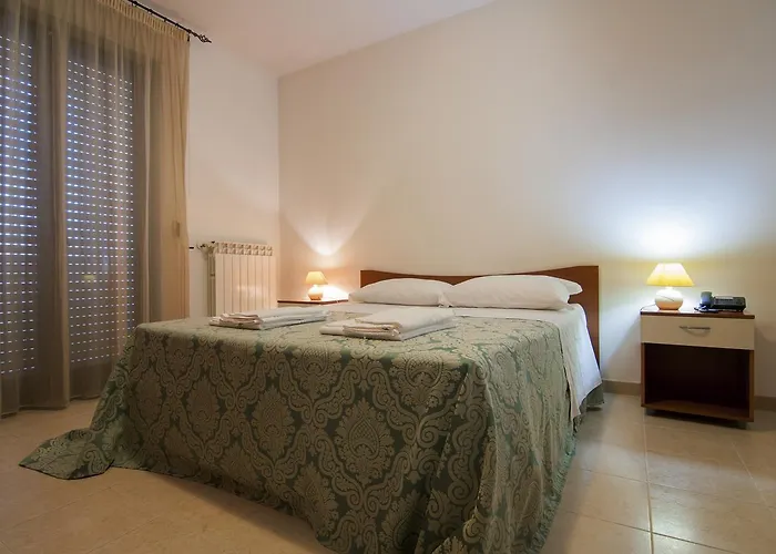 Ciao & - מלון דירות קונברסאנו